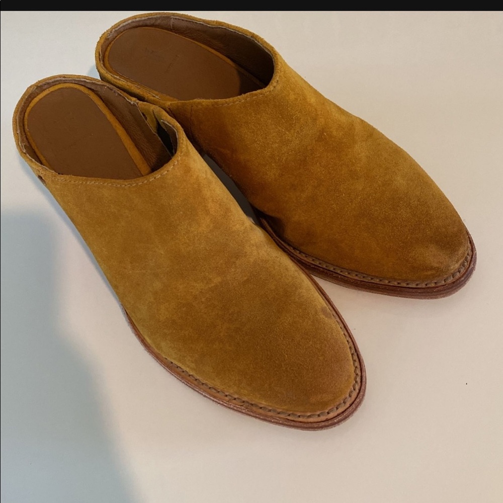 Frye Mustard Suede Clogs/ Mules in Size 8. Gently worn. Comfortable for walking.